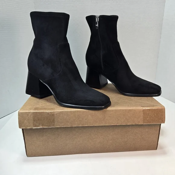 Marc Fisher Rivers Black Faux Suede Block Heeled Stretch Zippered Booties Size 7 - Picture 2 of 11